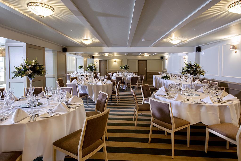 Hotel Cromwell Стівенідж Екстер'єр фото