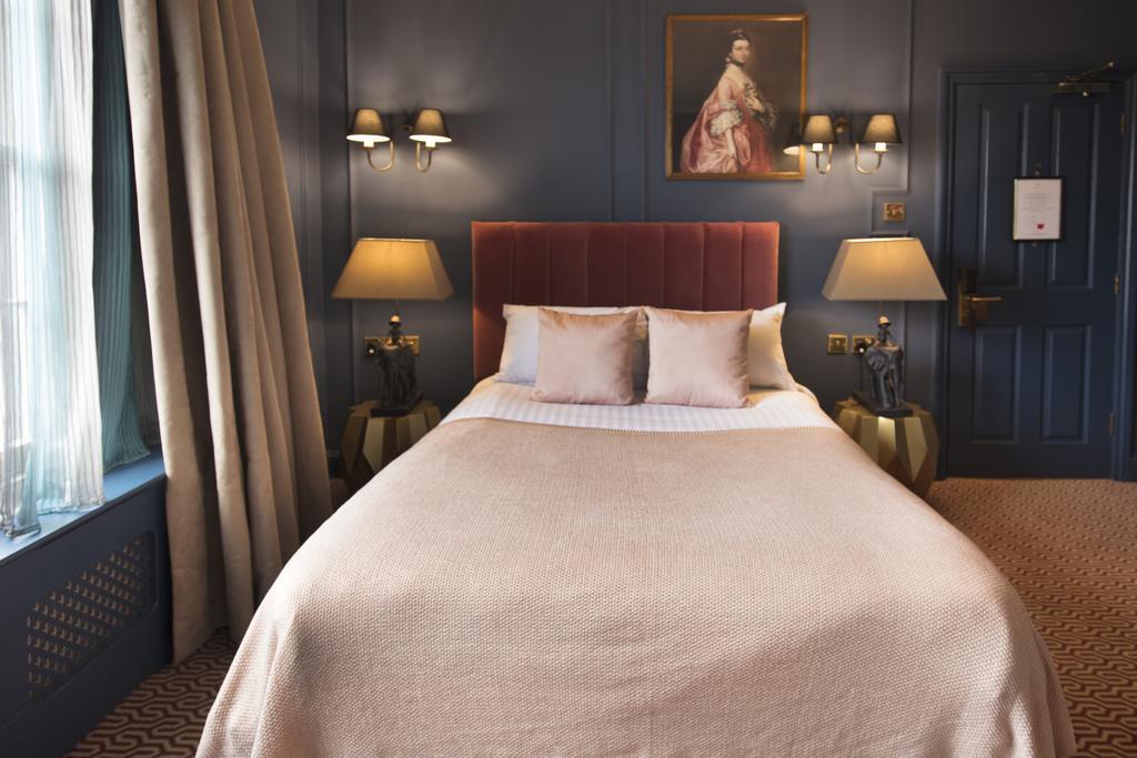Hotel Cromwell Стівенідж Екстер'єр фото
